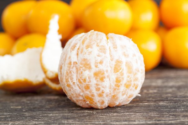 Don t rush to buy super sour oranges! 4 tricks to make it sweet. One of them can be done with both hands