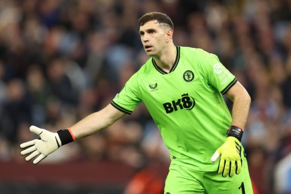 Reporter: I feel that Martin will leave Villa this summer. If there is a chance, Manchester United will sign him