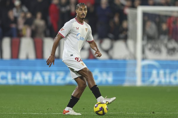 As: Premier League teams are interested in Seve defender Badai, but the players are very resistant to playing back in England