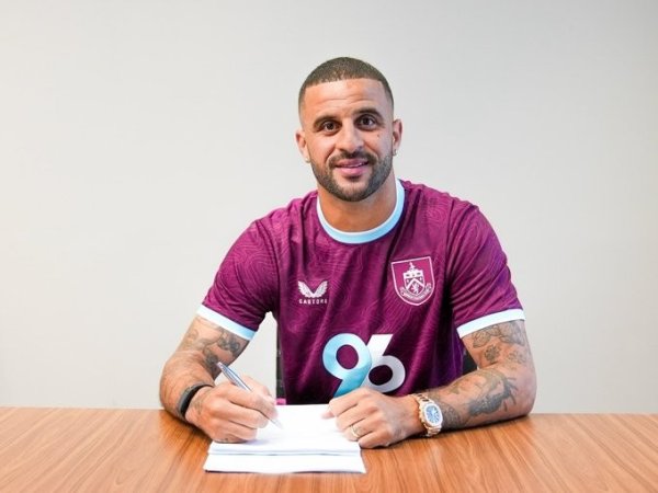Burnley coach: Walker absolutely loves the challenges we have here, his achievements are extraordinary