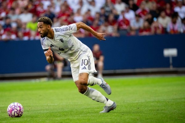 Don t be afraid of confrontation! Cunya s debut performance: 1 breakout and 2 free kicks, intercepting the ball in the backcourt and defending actively