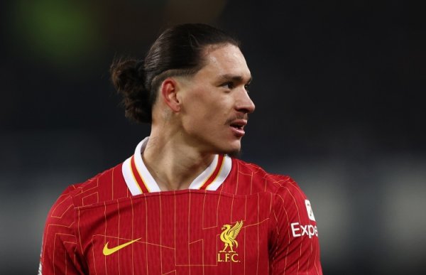 Reporter: Liverpool s closed-door friendly match against Stoke City, Nunez scored a hat trick