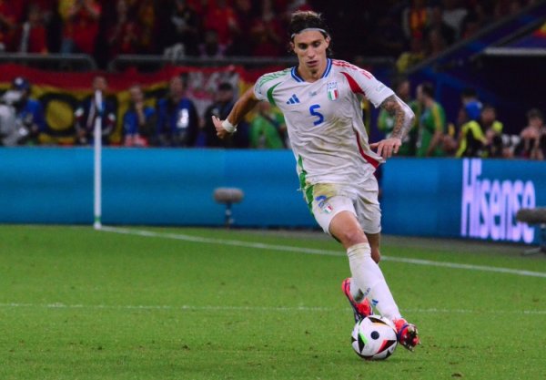 The key is missing? 4 goals were scored by Israel, Italy s first starter only replaced Calafiori