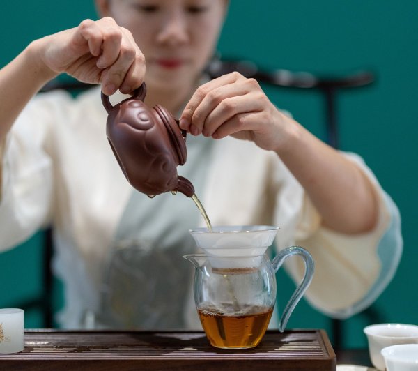 The tea leaves bag is super NG with a trouser! 3 things to pay attention to when making red tea at home to make it delicious and healthy