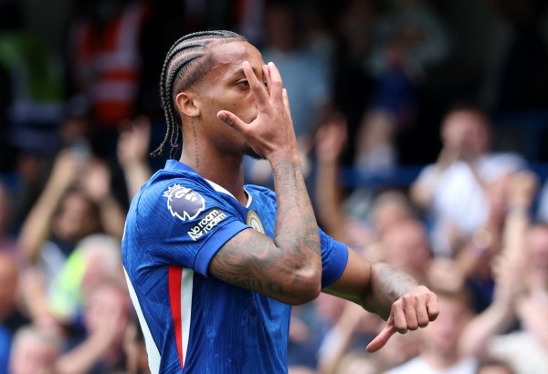 Brighton coach: Joao Pedro performed well at Chelsea and had to defend as a whole
