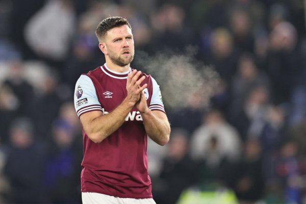 Post: West Ham plans to sell Phil Kruger in the winter window for cash, Wolfsburg and Austrian Castle are interested in him