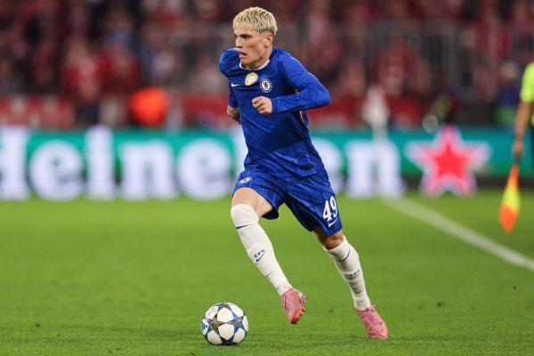 ESPN: Manchester United previously rejected Chelsea s move to add Lavia and Nkunku to Garnacho deal